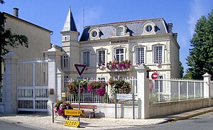 Cuxac-d'Aude, Hôtel de ville.jpg