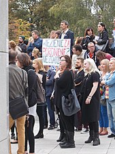 Czarny protest inicjatywy Ratujmy Kobiety 2016 10 01 w Warszawie 06.jpg