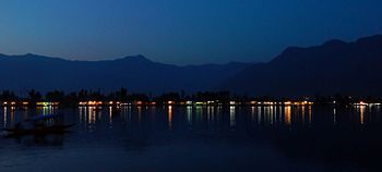 Dal Lake Panorama 1.jpg