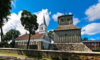 Kirche der Apostel Petrus und Paulus in Darbenai, erbaut 1838–1842, Holzturm von 1911