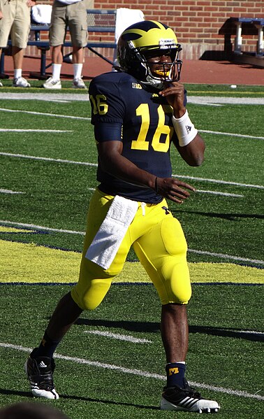 File:Denard Robinson (2012-09-15) c.jpg