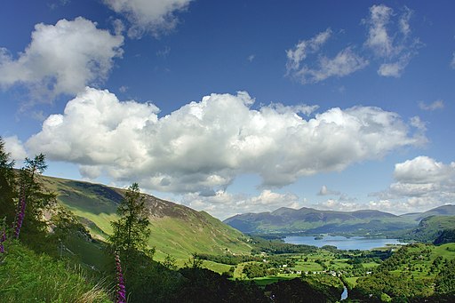 Derwent Water and Skiddaw from Castle Crag - panoramio