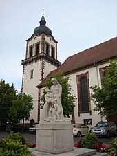 Église et monument aux morts de Dettwiller.