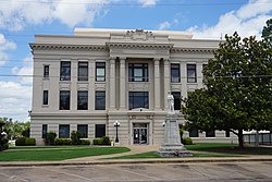 Durant June 2018 02 (Bryan County Courthouse).jpg