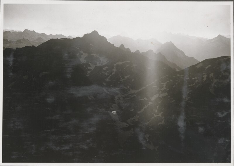 File:ETH-BIB-Schlossberg, Surenenpass-LBS H1-009207-AL.tif