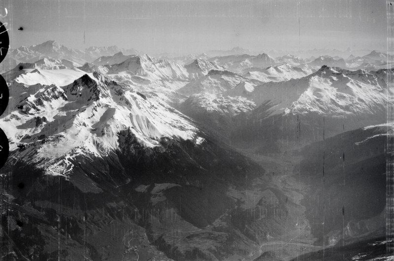 File:ETH-BIB-Tal der Maurienne - Vanoise - Aiguille de la Grande Sassière - Mt. Blanc-Matterhorn-Mittelmeerflug 1928-LBS MH02-05-0125.tif