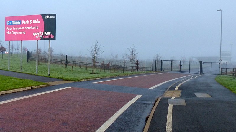 File:Entrance to the Birstall Park ^ Ride - geograph.org.uk - 4306340.jpg