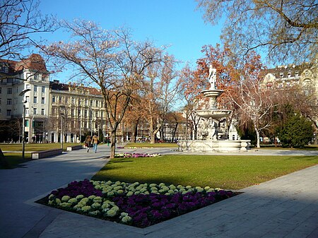 Erzsébet Square, Budapest