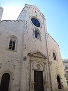 Facciata concattedrale di Barletta.jpg