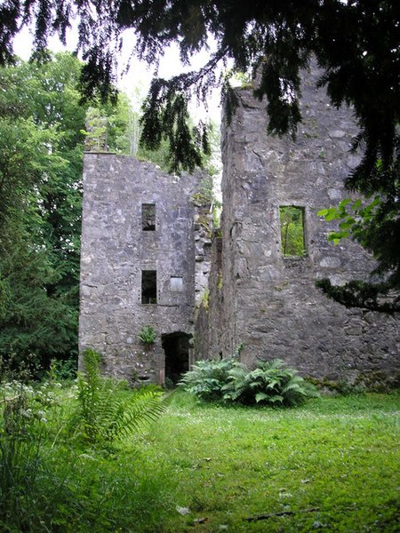 File:Finlarig Castle.jpg