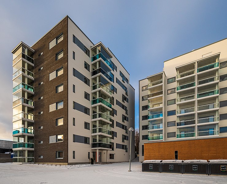 File:Fresh apartment buildings of Ojalehdonkuja 2 in Asola, Vantaa, Finland - 2.jpg