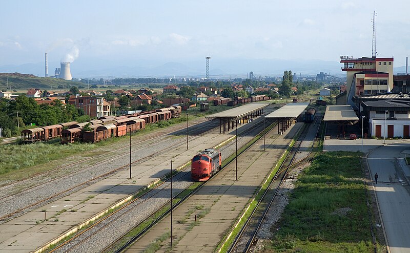 Stacioni hekurudhor në Fushë Kosovë - Wikipedia