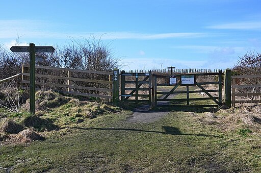 Gate for Hauxley Nature Reserve - geograph.org.uk - 4369287