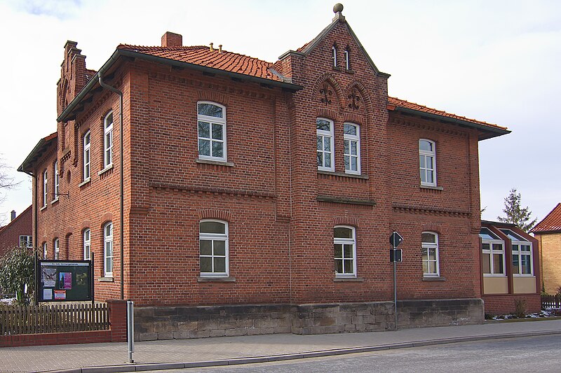 File:Gemeindehaus in Sachsenhagen IMG 5277.jpg