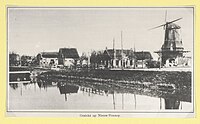 Spoorwegovergang aan de Hoofdvaart en molen "De Rijzende Zon" (anno 1858), later restaurant d'Oude Molen (tot 2018)