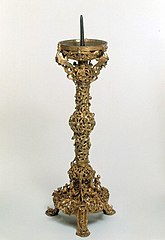Le chandelier de Gloucester, chef-d'œuvre de ferronnerie anglaise, vers 1110.