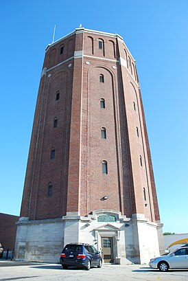 How to get to Highland Park Water Tower with public transit - About the place