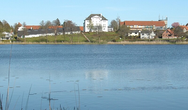 File:Hotel Bretagne - Hornbæk (2007).jpg