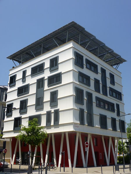 File:Immeuble à énergie positive Grenoble 4.JPG