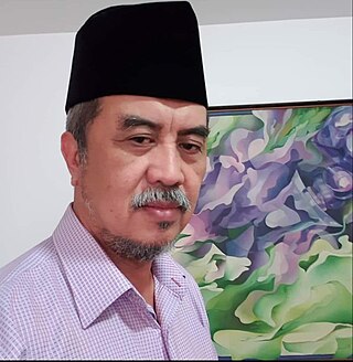 <span class="mw-page-title-main">Isa Kamari</span> Singaporean writer and musician