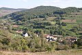 Der alte Ortsteil von Jacodu, mit der Unitarierkirche und ihrem Friedhof (Bildmitte links)