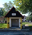 bus shelter ‎