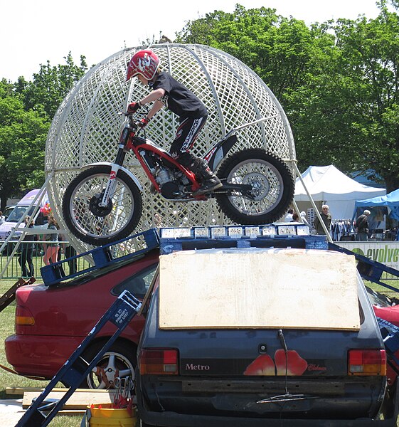 File:Jersey International Motoring Festival 2013 38.jpg