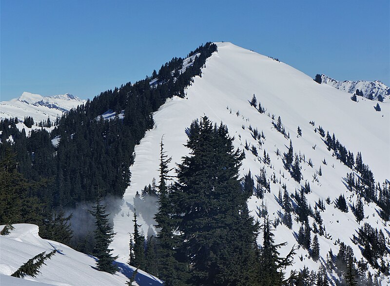 File:Jove Peak from Union Peak.jpg