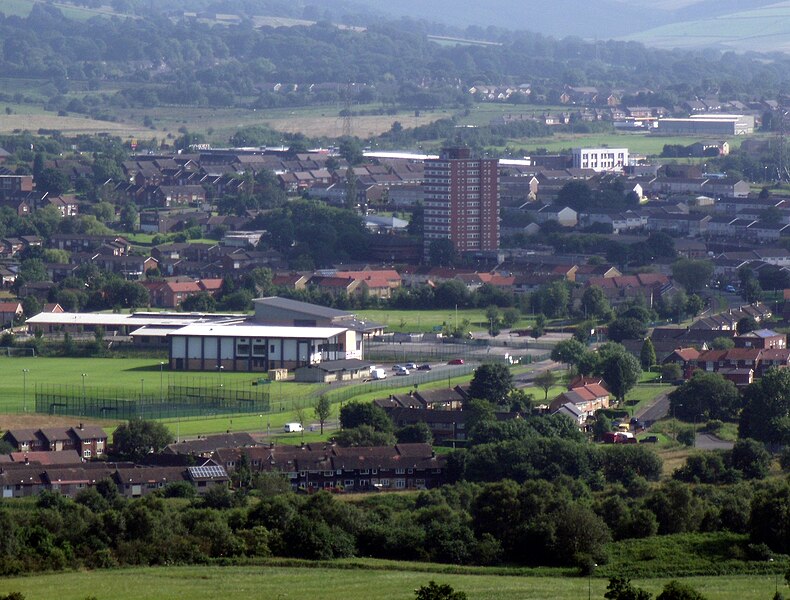 File:Ken Ward Sports Centre, Hattersley - geograph.org.uk - 3048037.jpg