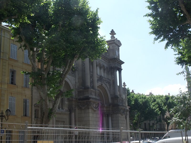 File:L'Eglise de la Madeleine - Aix-en-Provence.jpg