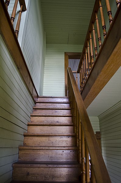 File:Looking SE up the main steps to second floor - Tinsley Living Farm - Museum of the Rockies - 2013-07-08.jpg