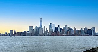 Manhattan New York skyline by Don Ramey Logan.jpg