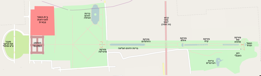 ארמון קזרטה: היסטוריה, הארמון, הגן