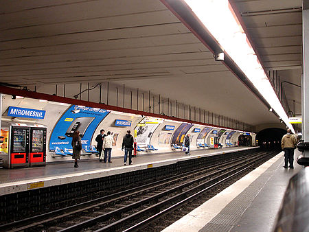Metro de Paris - Ligne 9 - Miromesnil 01.jpg