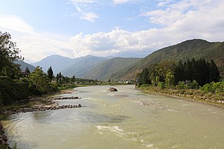 Mo Chhu perto de Punakha (maio de 2018)