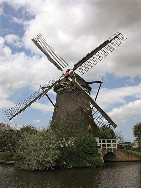 File:Molen de Valk, Berkel.jpg