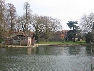 Mongewell Human settlement in England