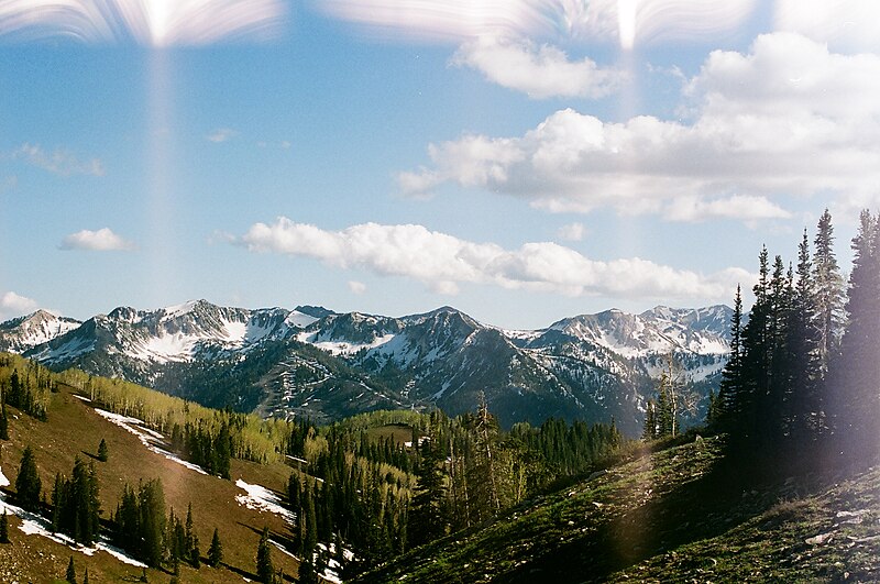 File:Mountain valley in the spring (Unsplash).jpg