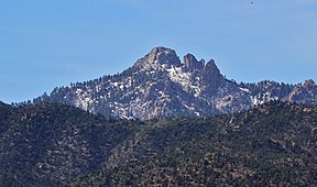 Mt. Hualapai Peak - panoramio.jpg