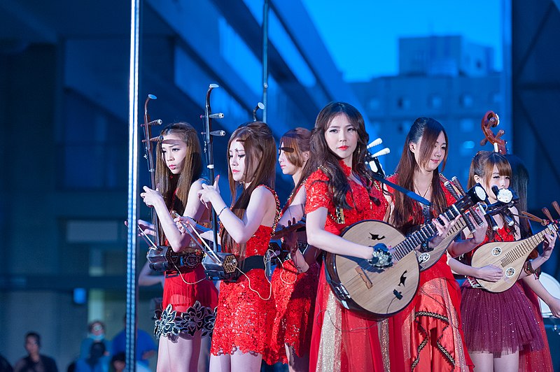 File:Musou Band in Dadong Arts Center 20141115a.jpg