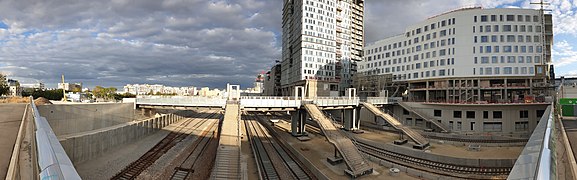 Chantier de la gare depuis l'ouest, en août 2020.