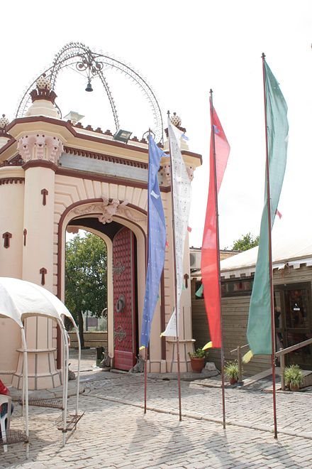 The entrance to the Buddhist monastery Olivella Monasterio Budista 03 JMM.JPG