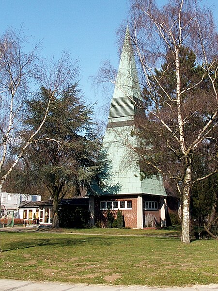 File:Osnabrück Sonnenhügel Erlöserkirche.jpg