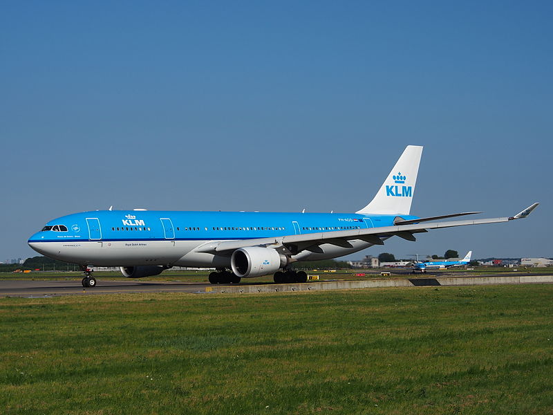 File:PH-AOD KLM Royal Dutch Airlines Airbus A330-203 - cn 738 taxiing 21july2013 pic-004.JPG