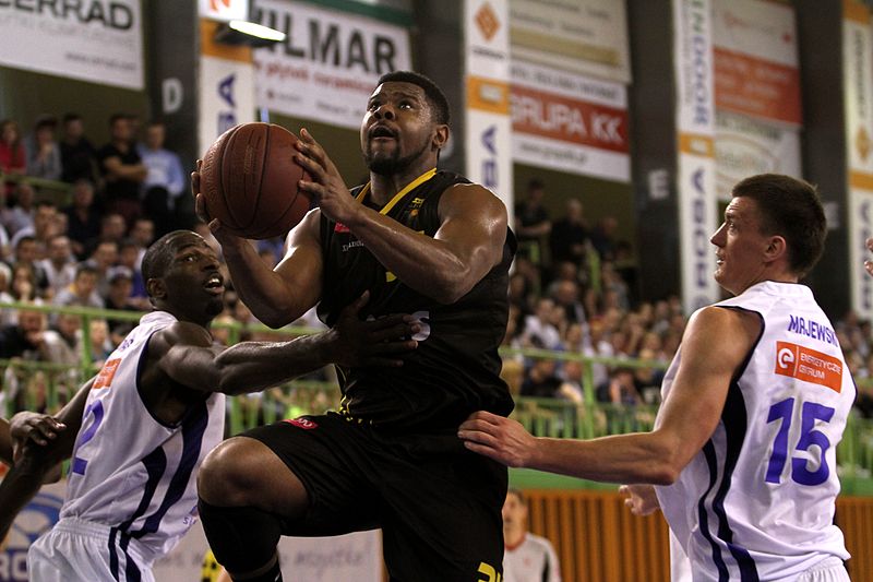 File:PLK Lance Jeter Trefl Sopot 2.jpg