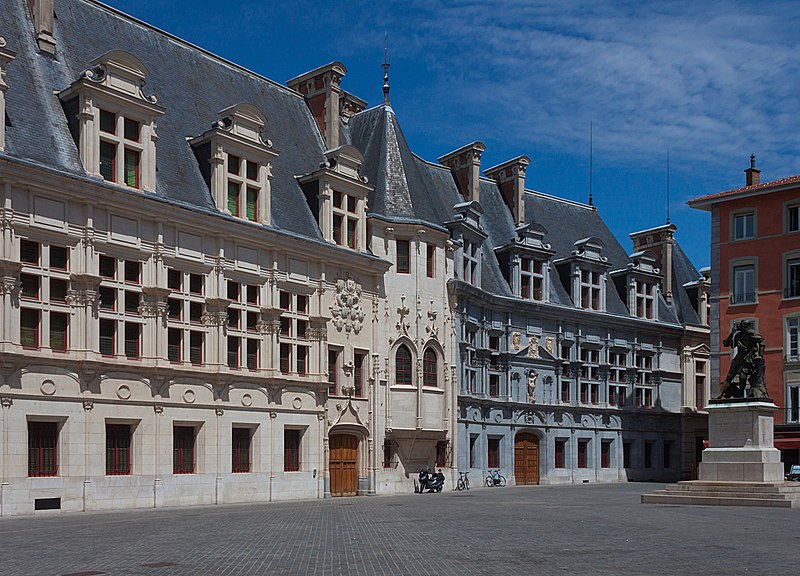 File:Palais du parlement du Dauphiné - 2012.jpg