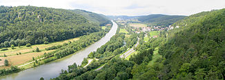 Altmühl unterhalb von Riedenburg, hier ein Abschnitt des Main-Donau-Kanals