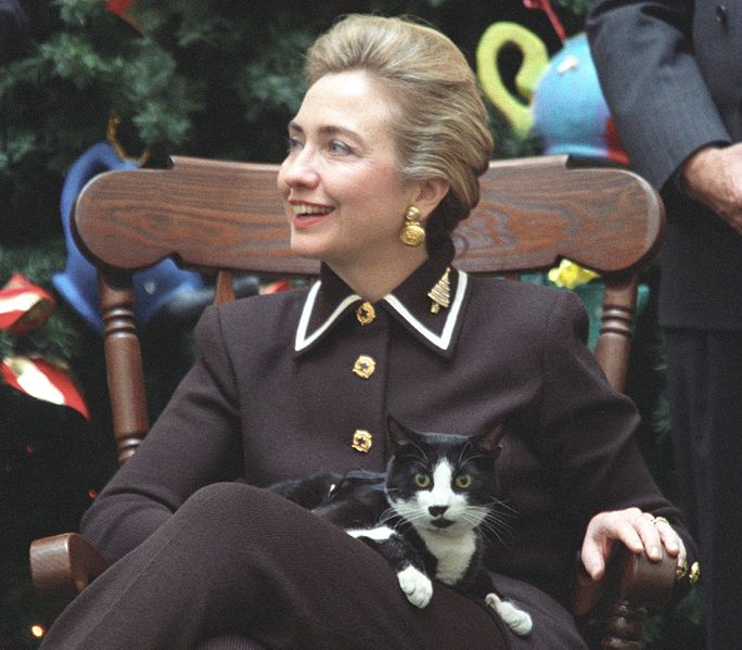 File:Photograph of First Lady Hillary Rodham Clinton and Socks the Cat- 12-13-1995 (6461521265) (cropped).jpg