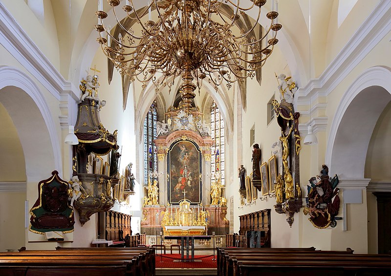 File:Pillichsdorf - Kirche, innen.JPG