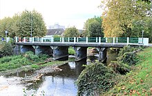 Le pont au-dessus de l'Échez.